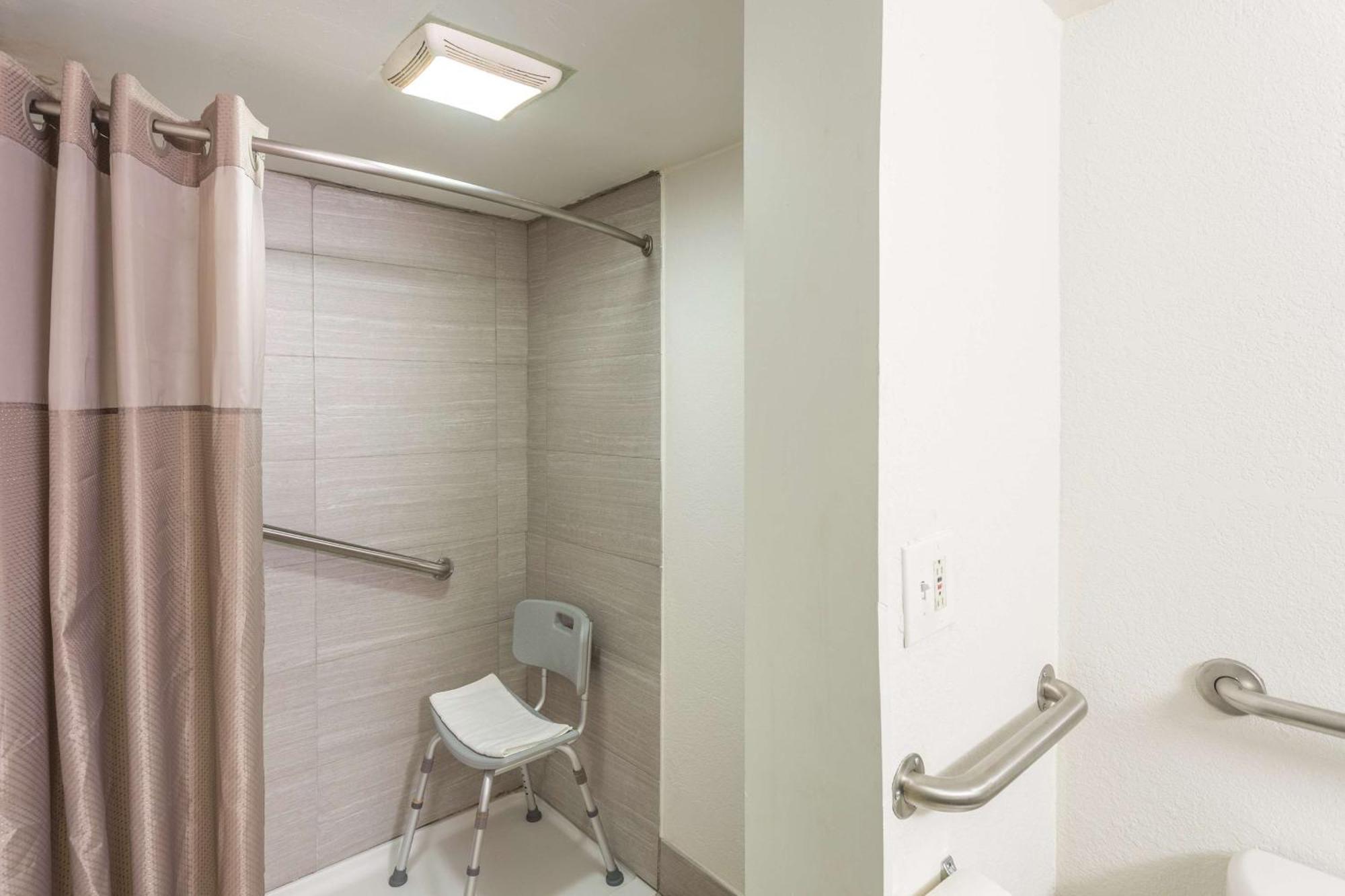 Motel 6-Huntington, Wv المظهر الخارجي الصورة